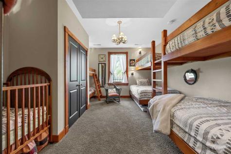 2598 Quincy Road NE Solon IA 52333