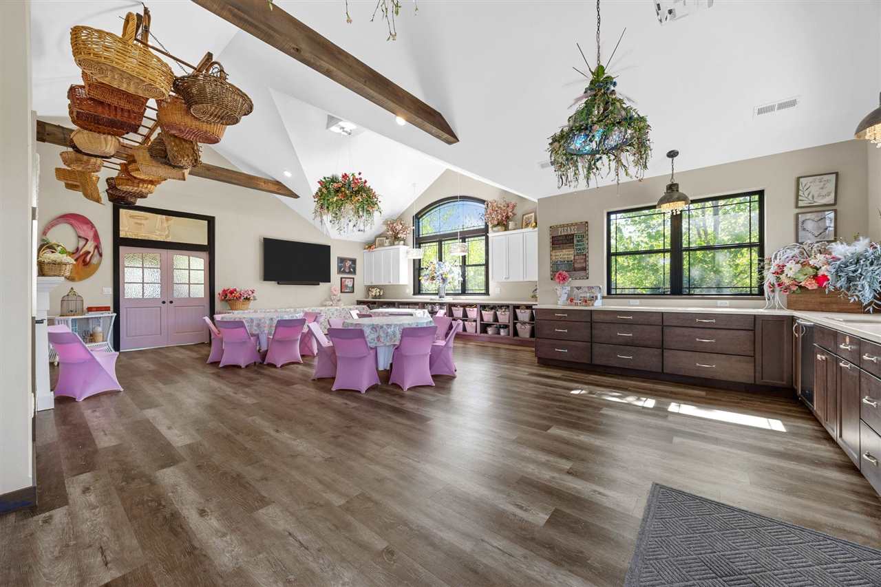 2598 Quincy Road NE Solon IA 52333