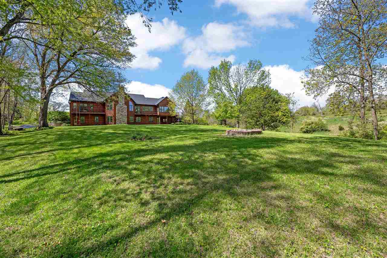 2598 Quincy Road NE Solon IA 52333