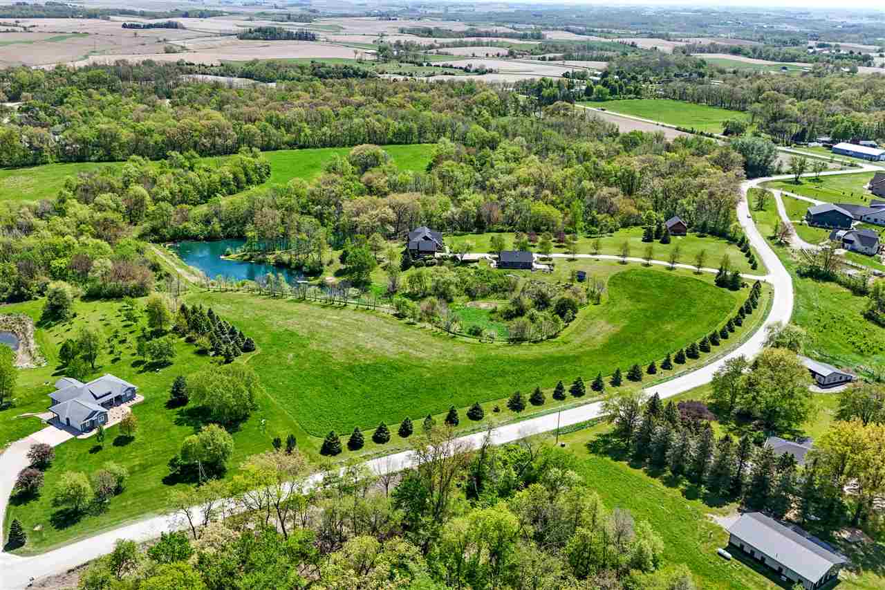 2598 Quincy Road NE Solon IA 52333