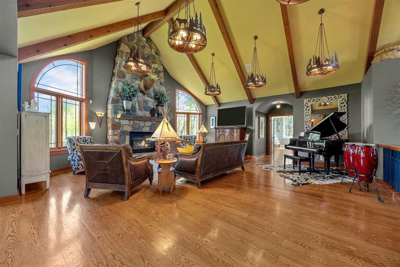 2598 Quincy Road NE Solon IA 52333