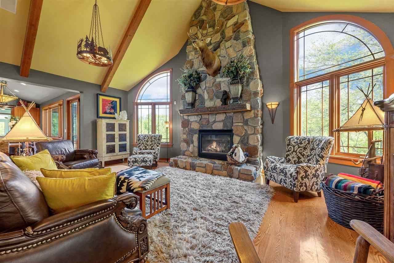 2598 Quincy Road NE Solon IA 52333