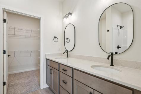 420 S Seven Oaks Road North Liberty IA 52317