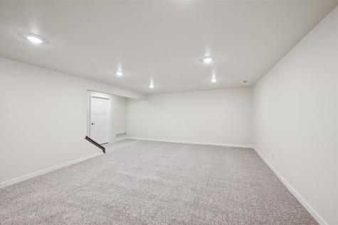 420 S Seven Oaks Road North Liberty IA 52317