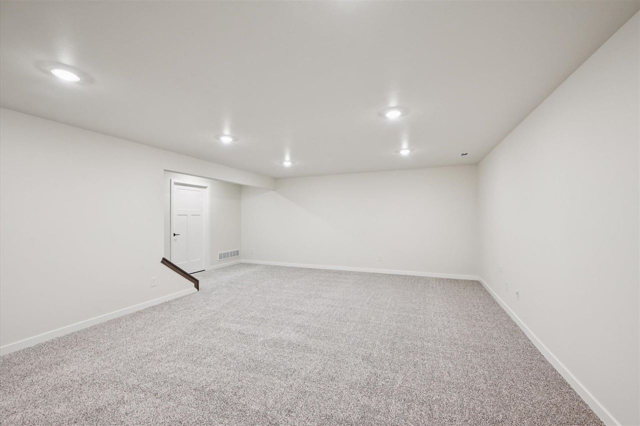 420 S Seven Oaks Road North Liberty IA 52317