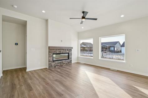 420 S Seven Oaks Road North Liberty IA 52317
