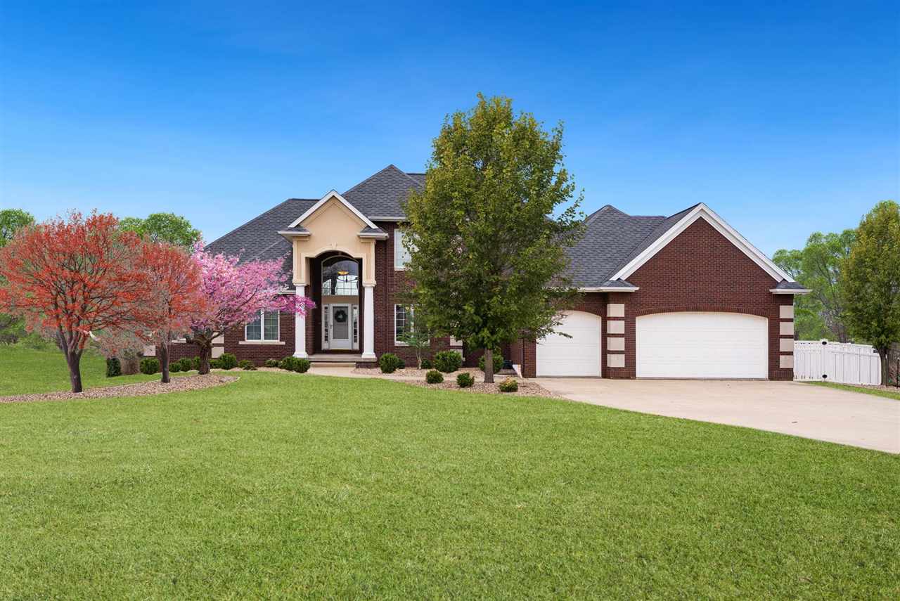 4601 Plumberry Road Ely IA 52227