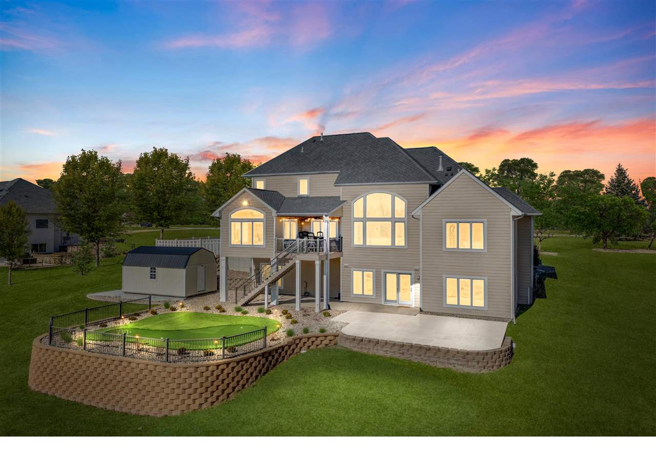4601 Plumberry Road Ely IA 52227