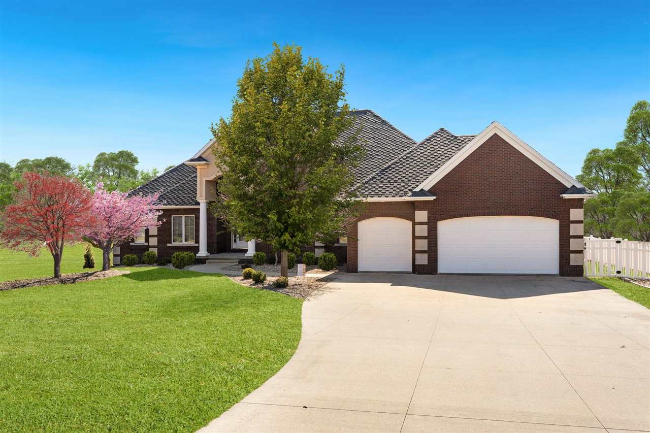4601 Plumberry Road Ely IA 52227