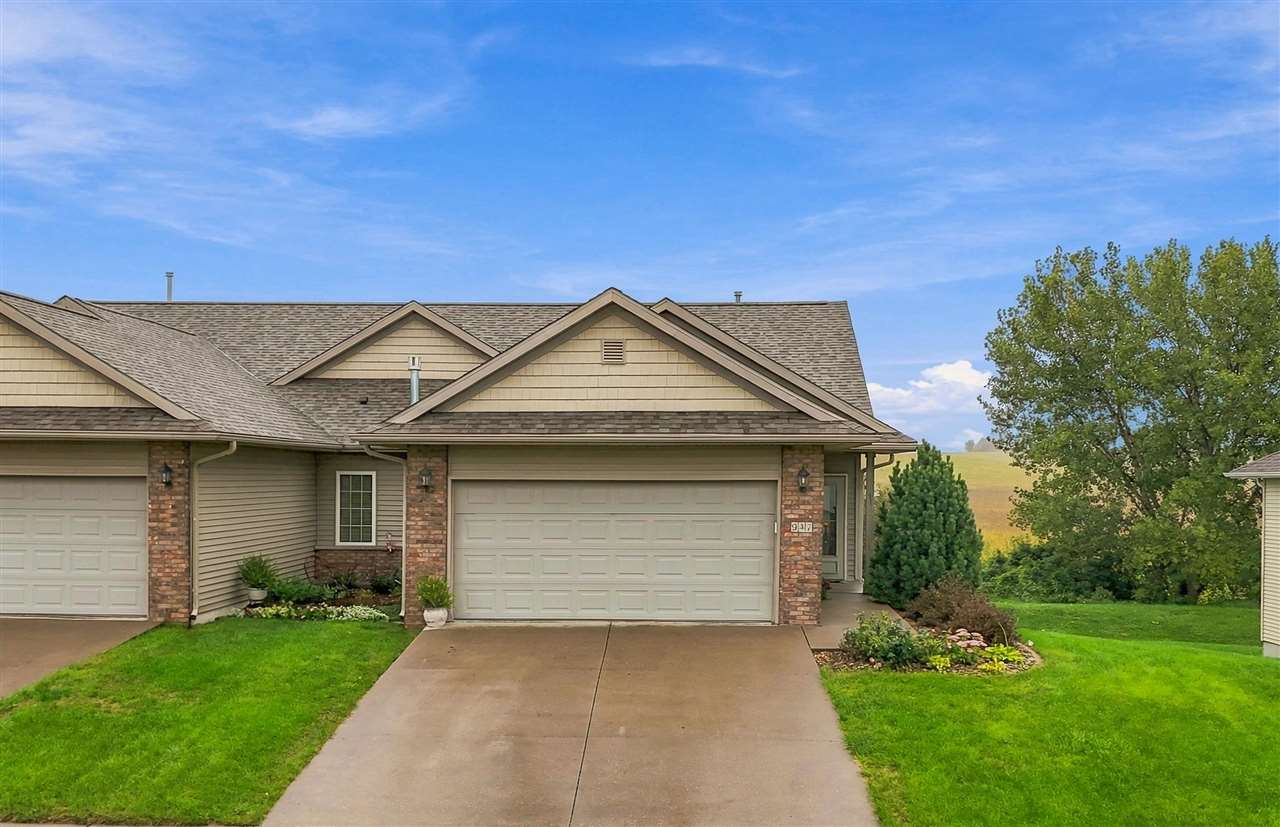 947 5th Street Kalona IA 52247