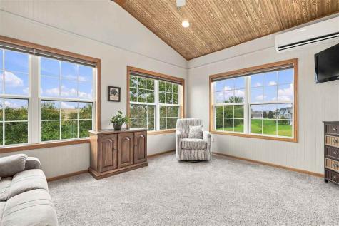 947 5th Street Kalona IA 52247
