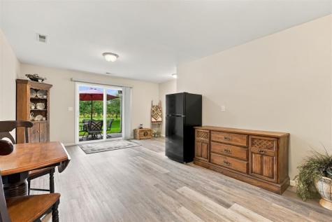 947 5th Street Kalona IA 52247