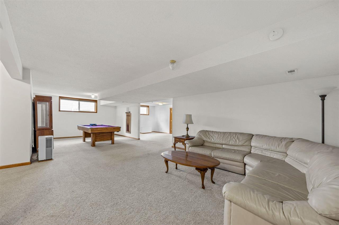 400 Westridge Drive SW Cedar Rapids IA 52404