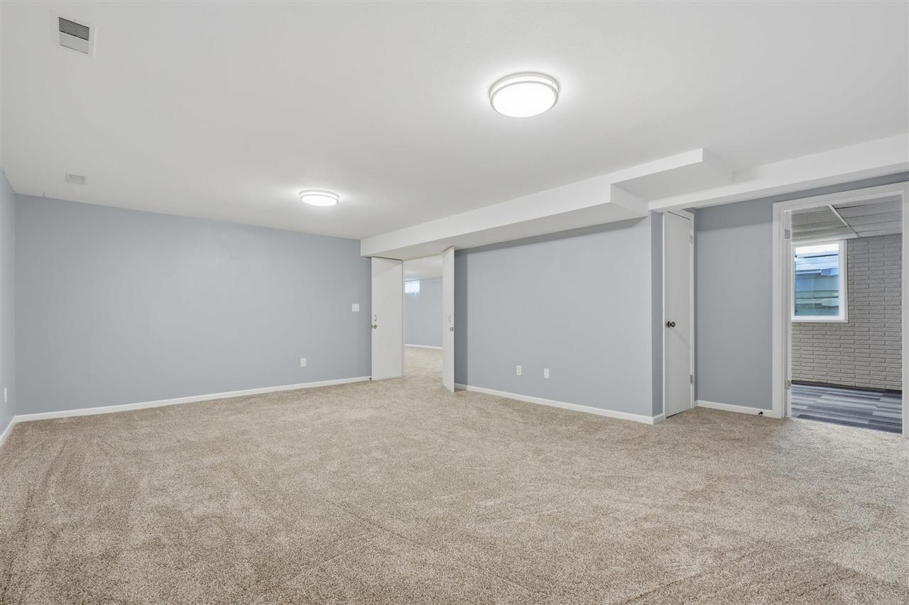 800 Circle Drive Wellman IA 52356