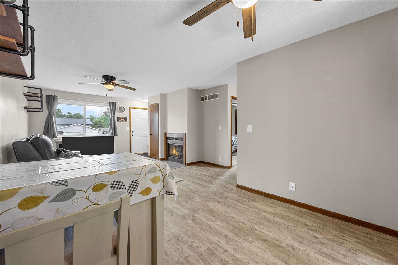 2526 Ellis View Court NW Cedar Rapids IA 52405