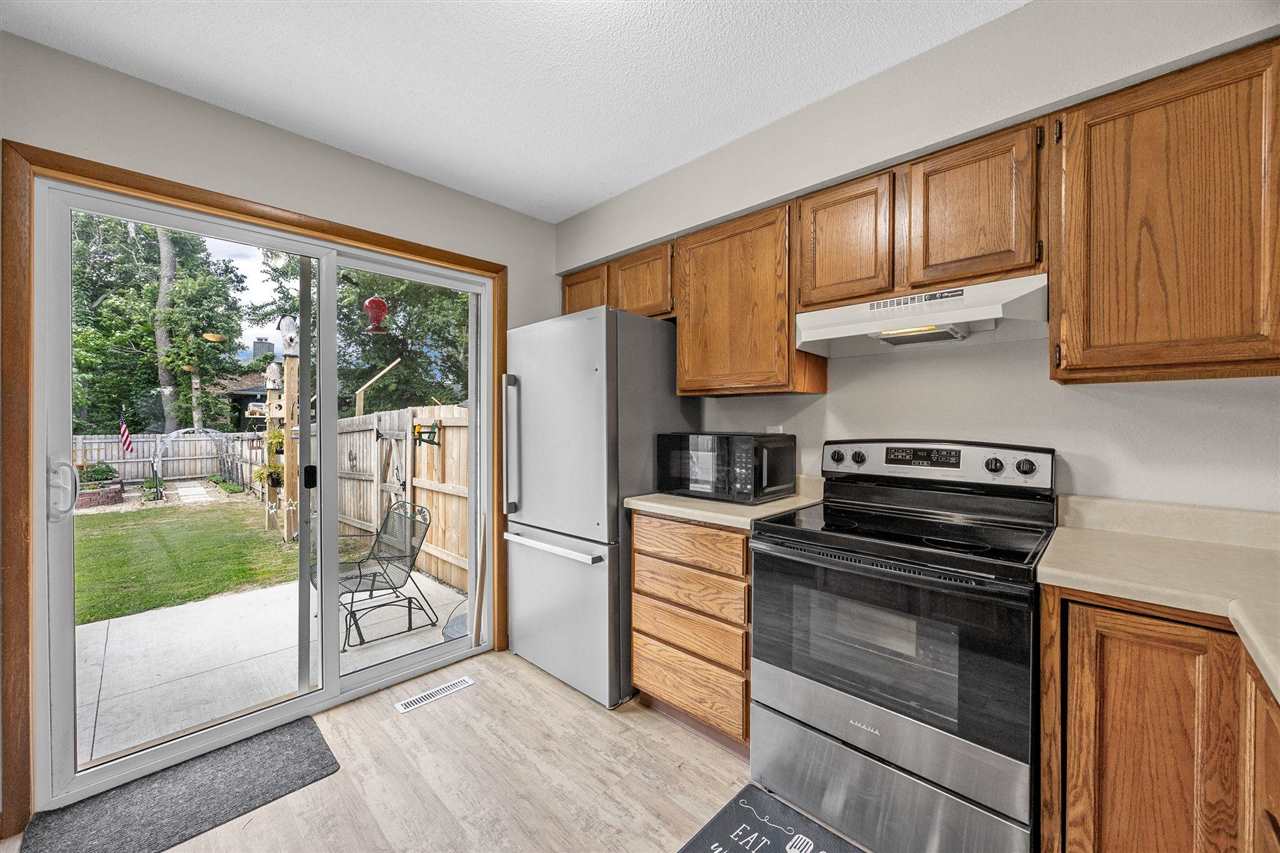 2526 Ellis View Court NW Cedar Rapids IA 52405