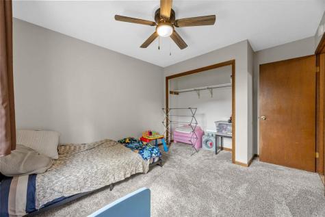 2526 Ellis View Court NW Cedar Rapids IA 52405