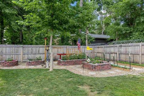 2526 Ellis View Court NW Cedar Rapids IA 52405
