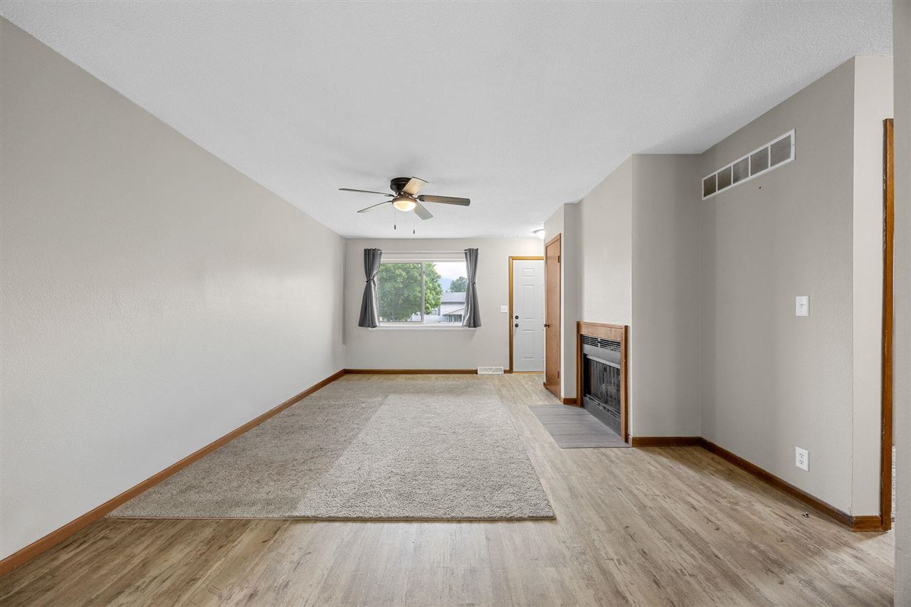 2526 Ellis View Court NW Cedar Rapids IA 52405