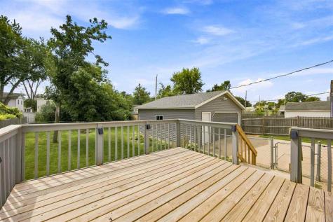 1037 Staub Court NE Cedar Rapids IA 52404