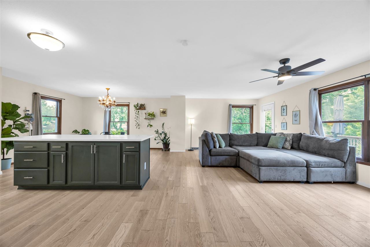 2509 Blue Ridge Drive NE Cedar Rapids IA 52402