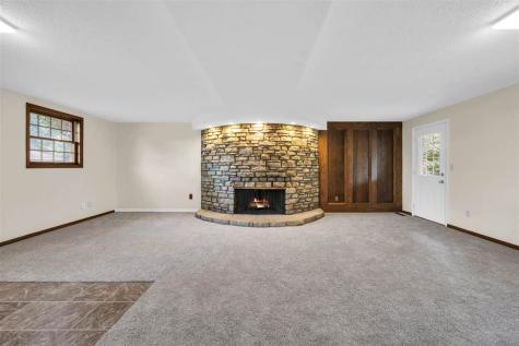 2509 Blue Ridge Drive NE Cedar Rapids IA 52402