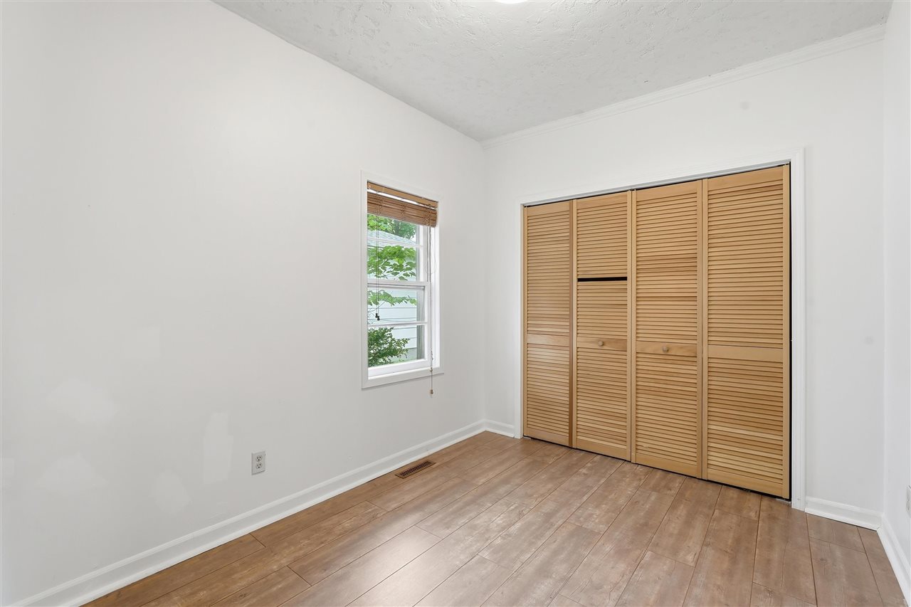 811 S 5th Street Fairfield IA 52556