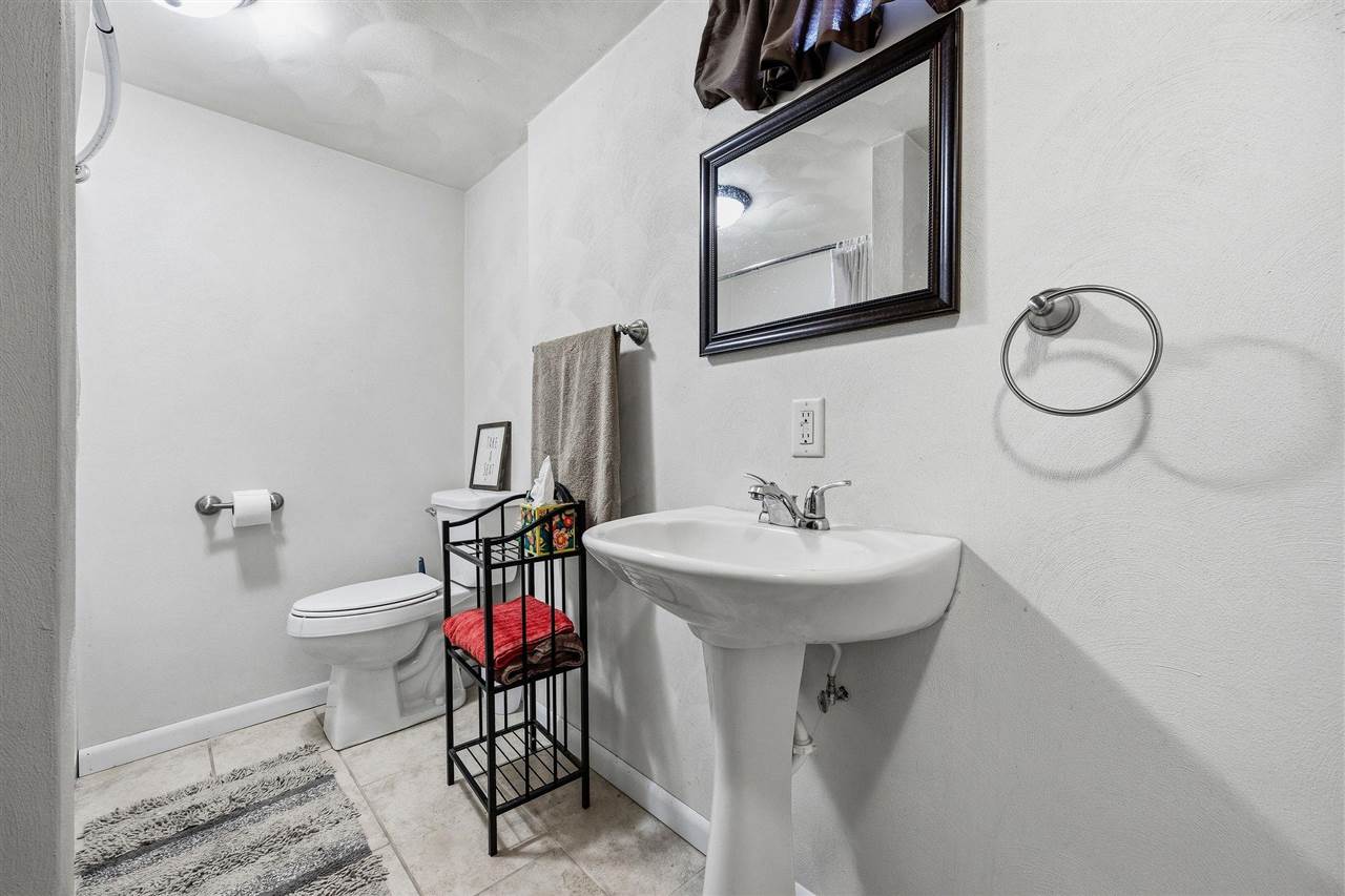 209 N Walnut Street Winfield IA 52659
