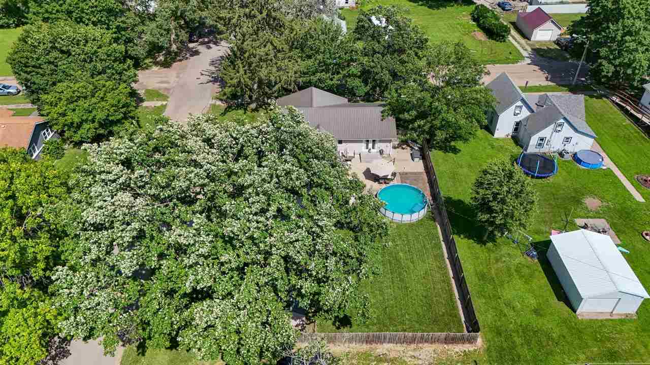 209 N Walnut Street Winfield IA 52659