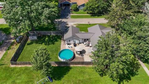 209 N Walnut Street Winfield IA 52659