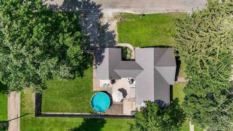 209 N Walnut Street Winfield IA 52659