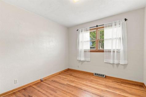 2143 NE Richard Drive Cedar Rapids IA 52402