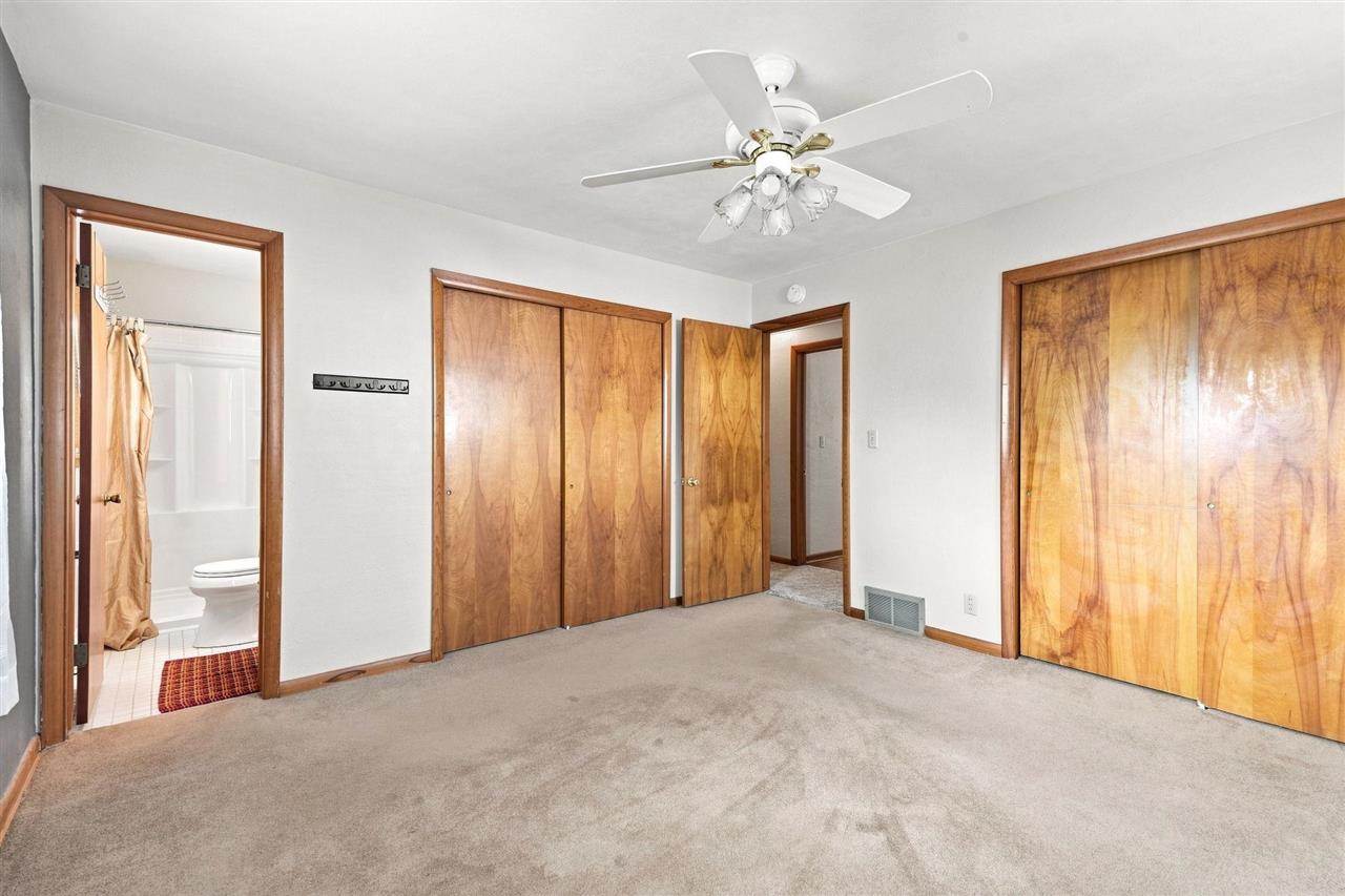 2143 NE Richard Drive Cedar Rapids IA 52402