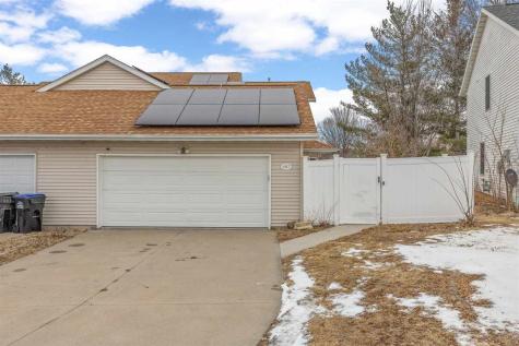 1413 Kenai Court Coralville IA 52241