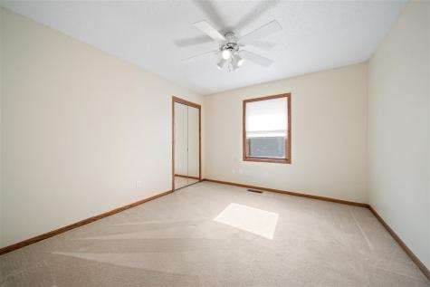 502 Plum Street Solon IA 52333