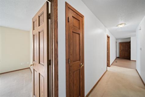 502 Plum Street Solon IA 52333