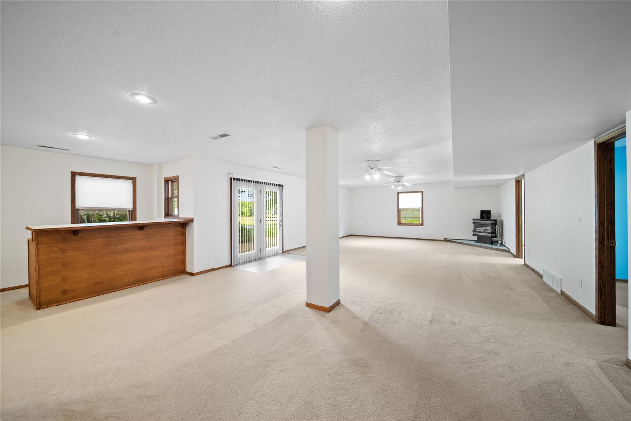 502 Plum Street Solon IA 52333