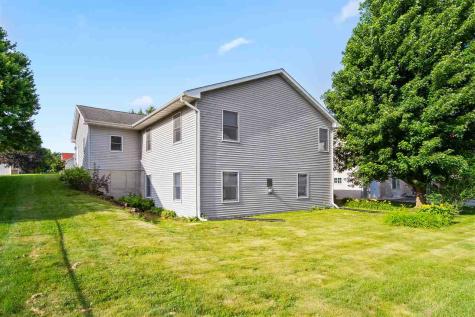 502 Plum Street Solon IA 52333