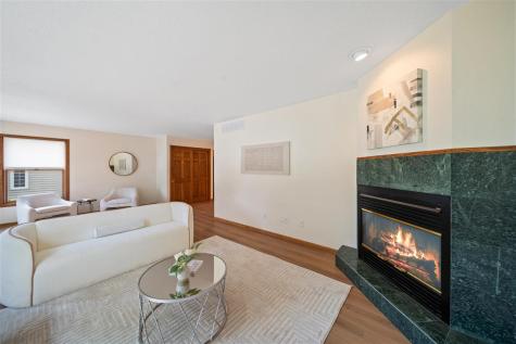 502 Plum Street Solon IA 52333