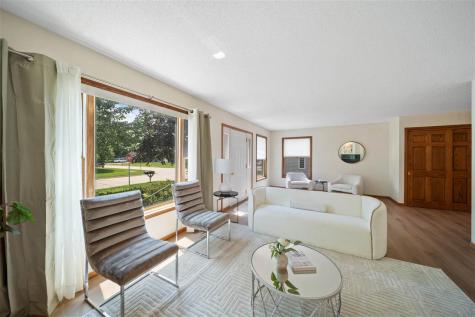 502 Plum Street Solon IA 52333