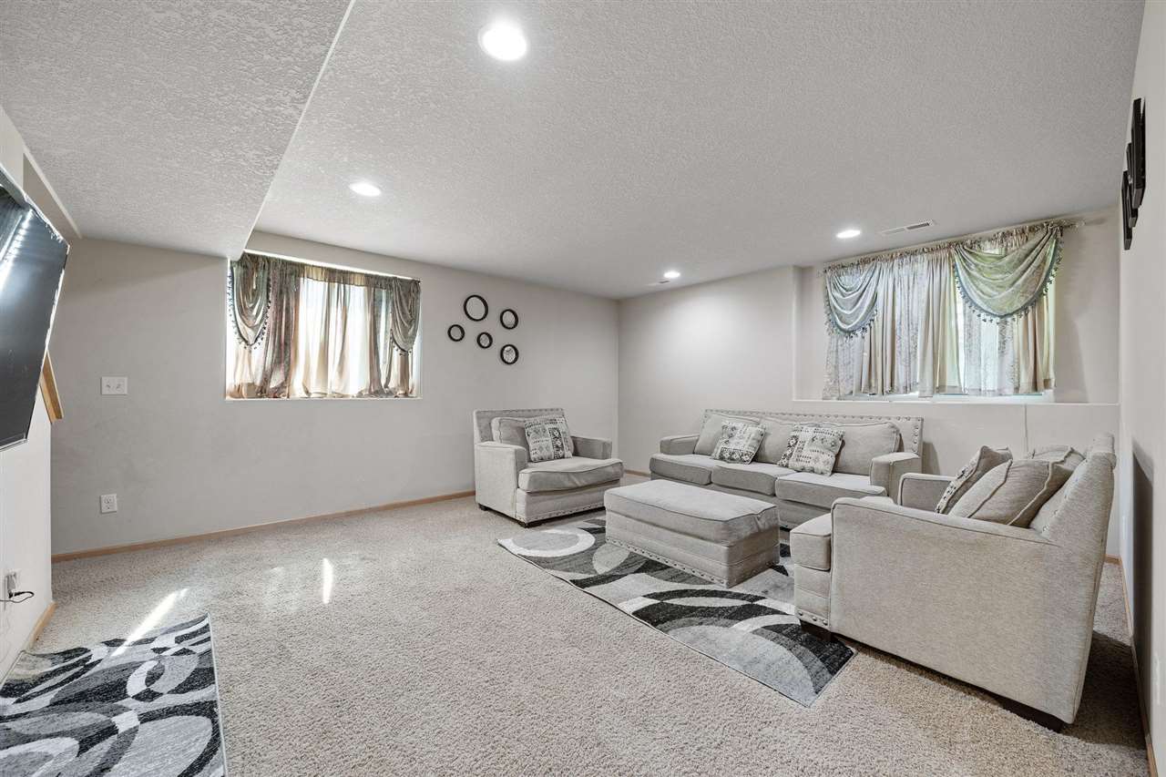 37 Ash Court North Liberty IA 52317