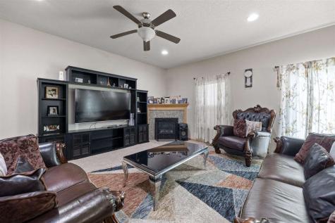 37 Ash Court North Liberty IA 52317