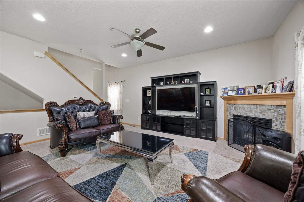 37 Ash Court North Liberty IA 52317