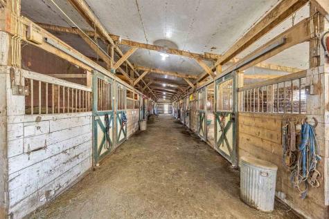 1921 210th Manchester IA 52057