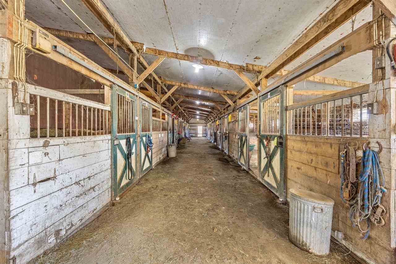 1921 210th Manchester IA 52057