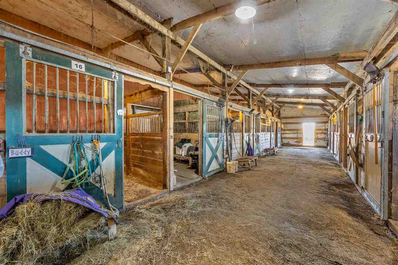 1921 210th Manchester IA 52057