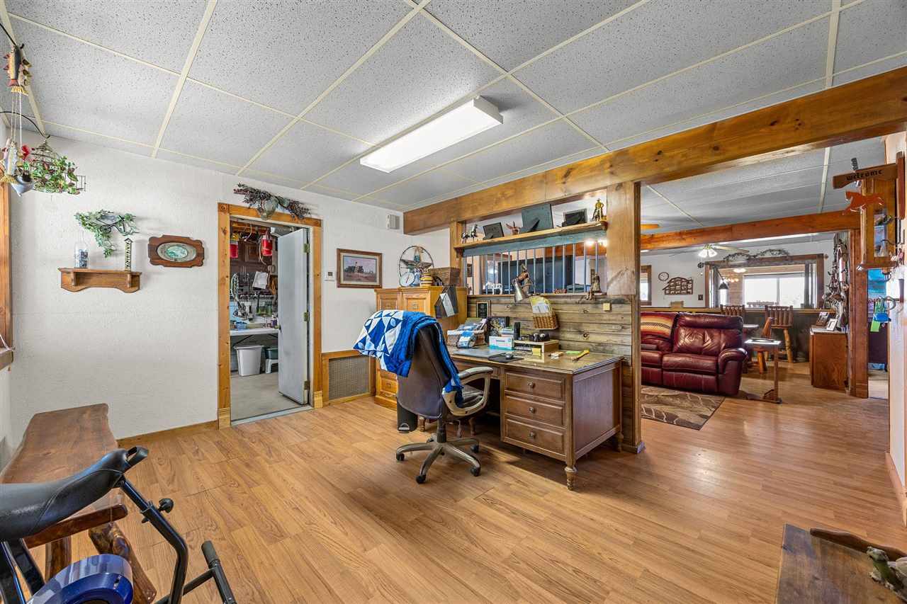 1921 210th Manchester IA 52057