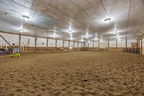 1921 210th Manchester IA 52057