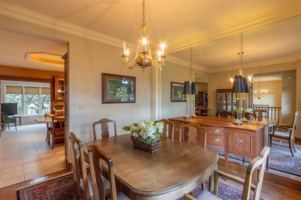1410 E Harrison Washington IA 52353