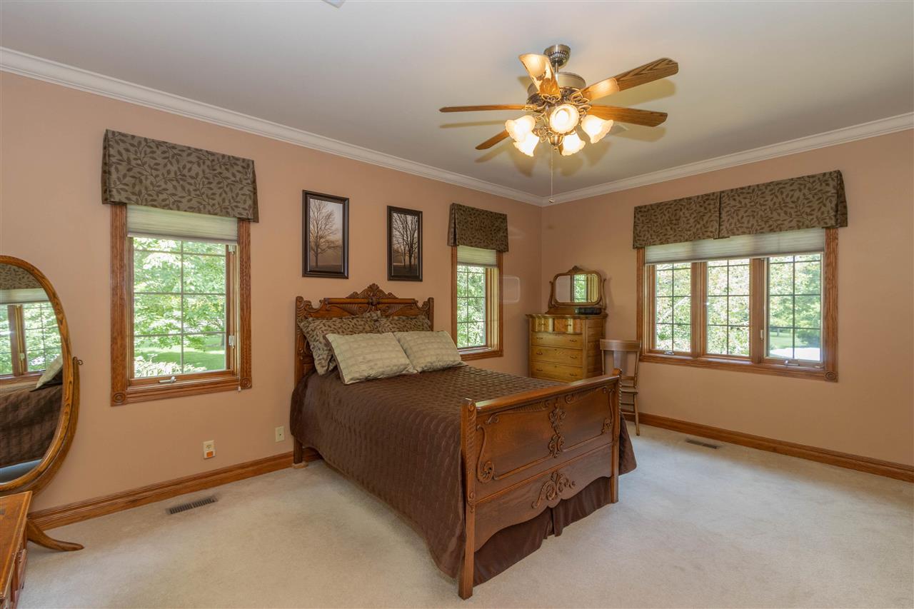 1410 E Harrison Washington IA 52353
